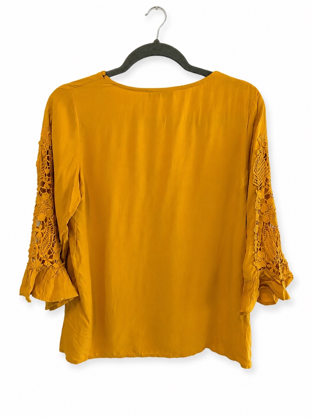 Rusttydustty Boho Lace Sleeve Blouse Medium Bell Sleeve Top NWT - Picture 3 of 5
